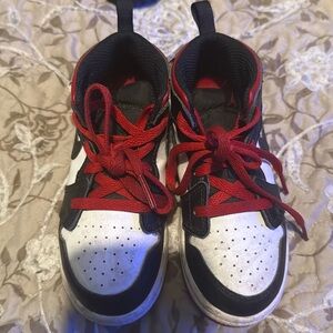 Nike toddler air Jordan